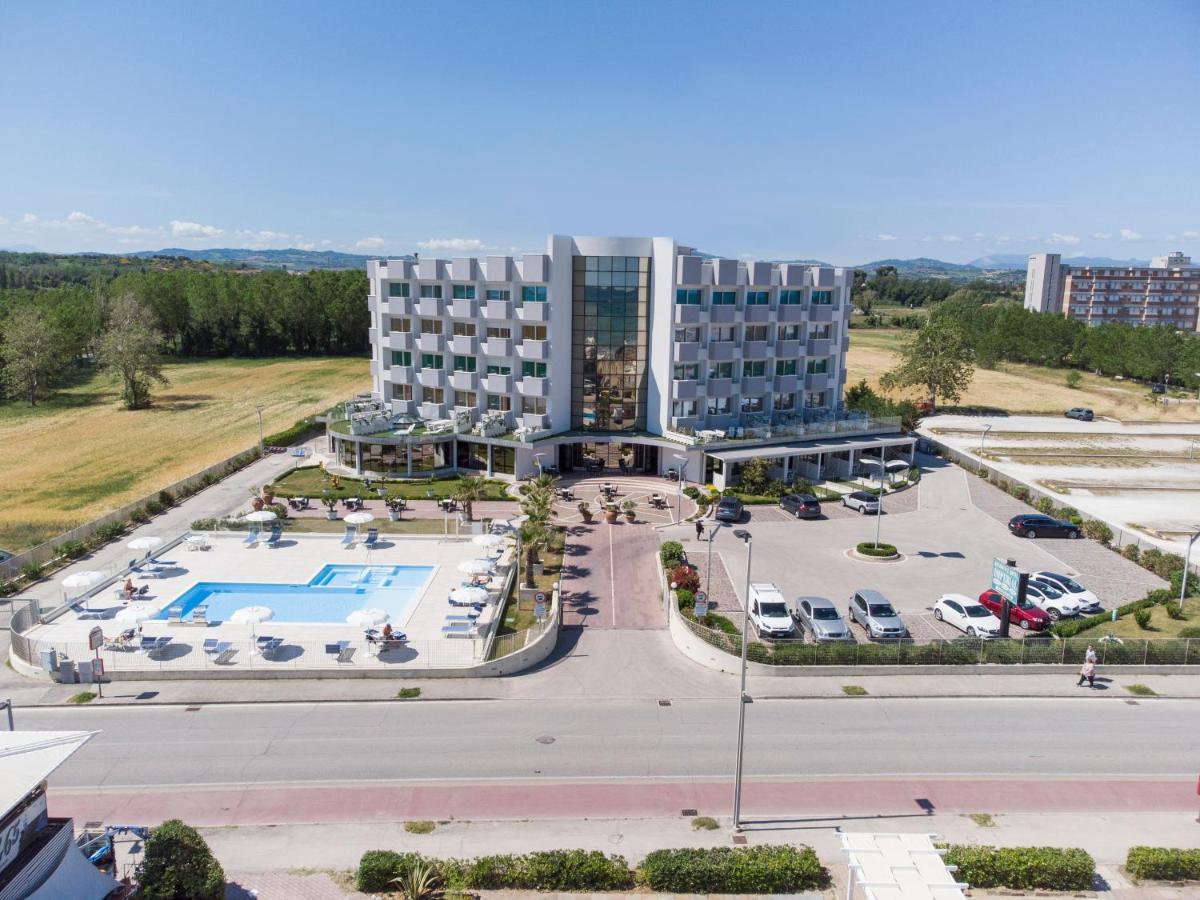 Hotel Residence Imperial Misano Adriatico Extérieur photo
