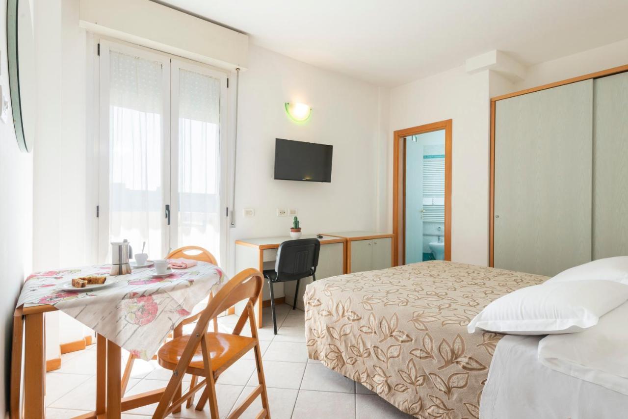 Hotel Residence Imperial Misano Adriatico Extérieur photo